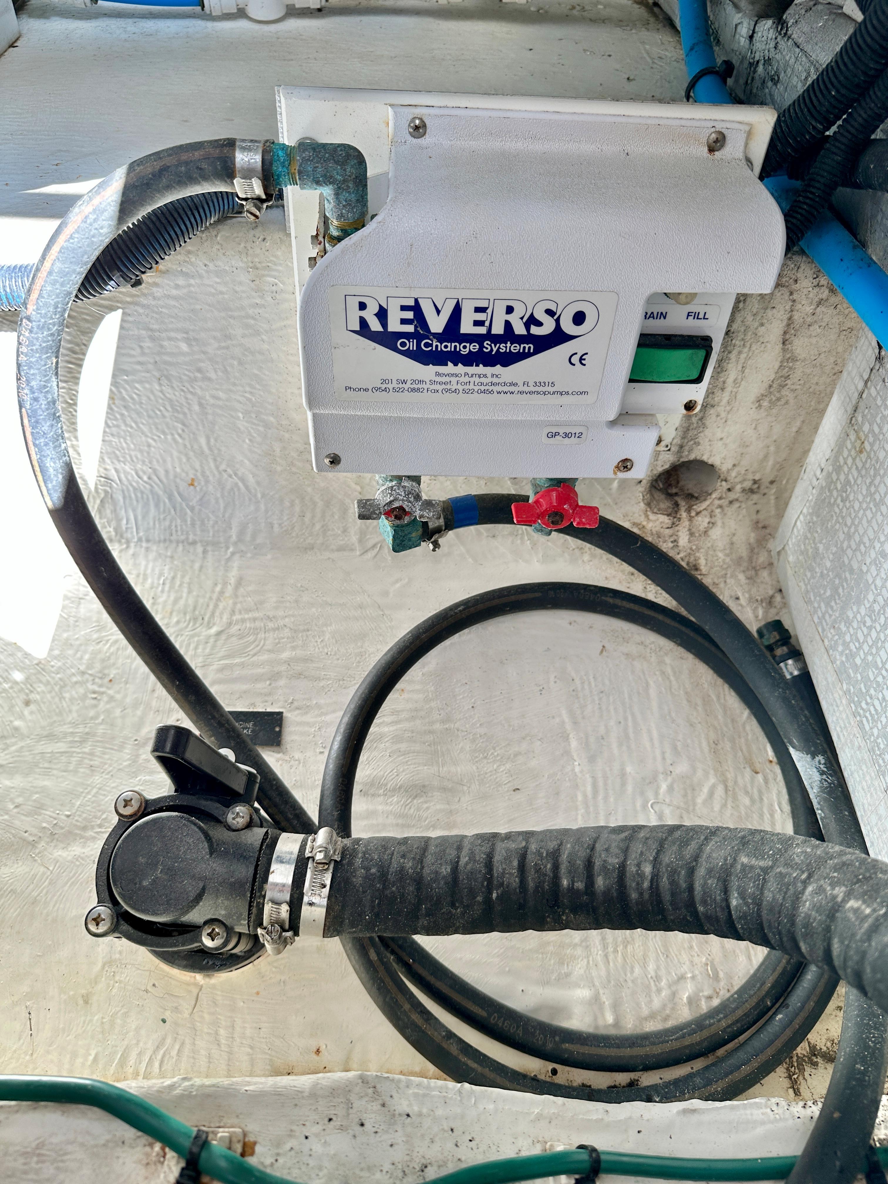 Engine Room - Reverso oil changer