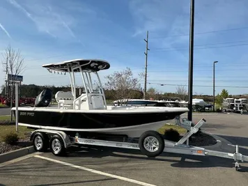 2024 Sea Pro 210 Bay