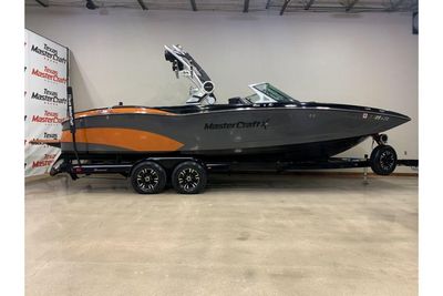 2017 MasterCraft X26