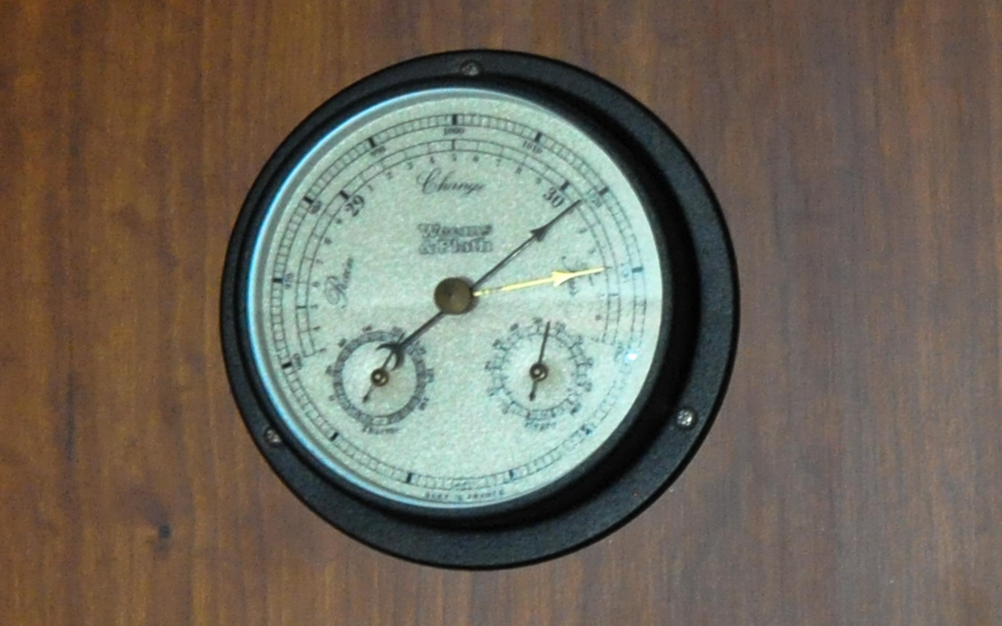 Hinckley Talaria 40 - Jubilee - Cabin - Berth - Barometer
