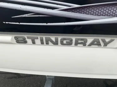 2013 Stingray 208LR