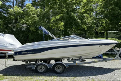 2004 Chaparral 220 SSi