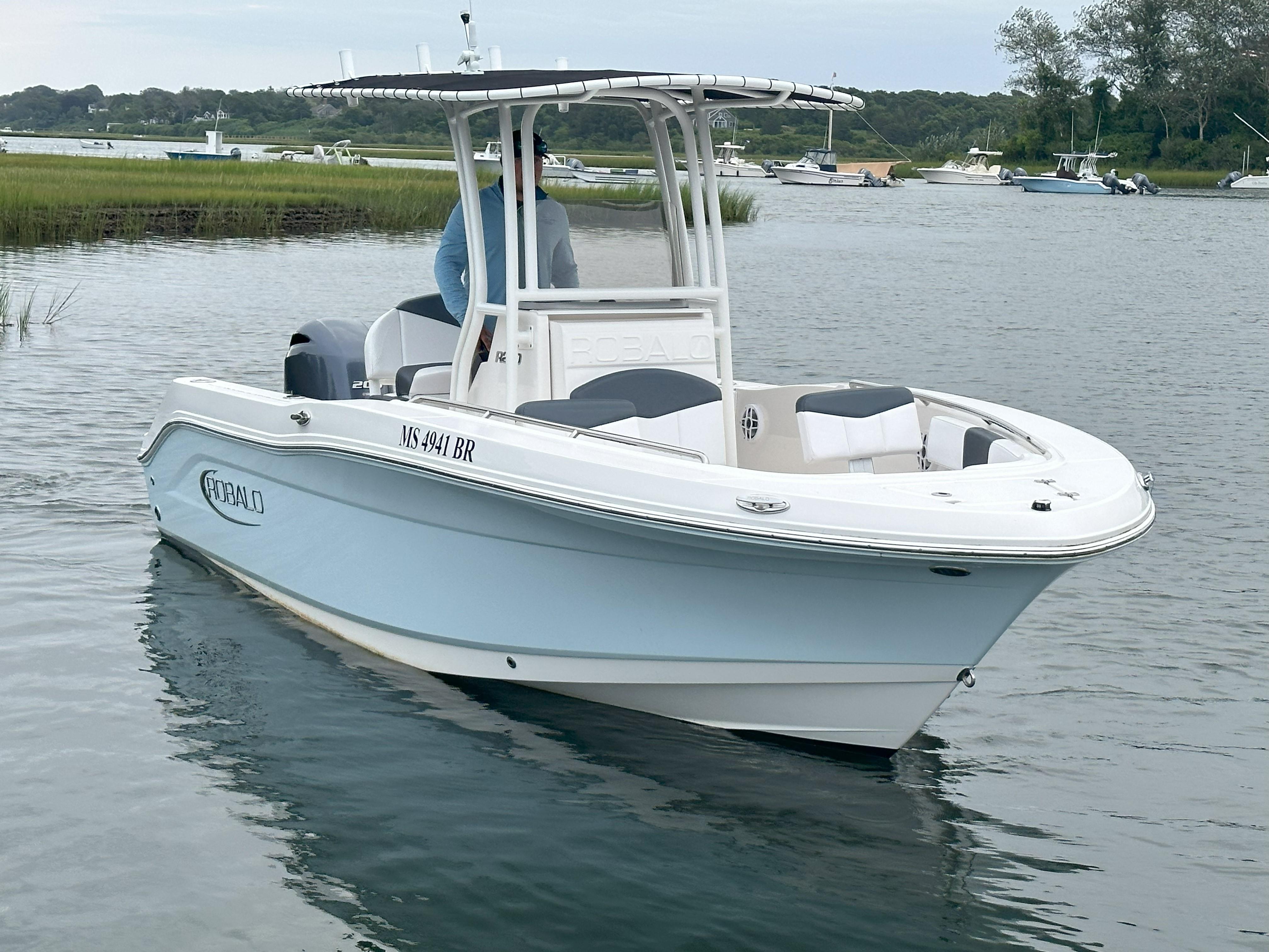 Used 2021 Robalo R200 Center Console, Chatham - Boat Trader