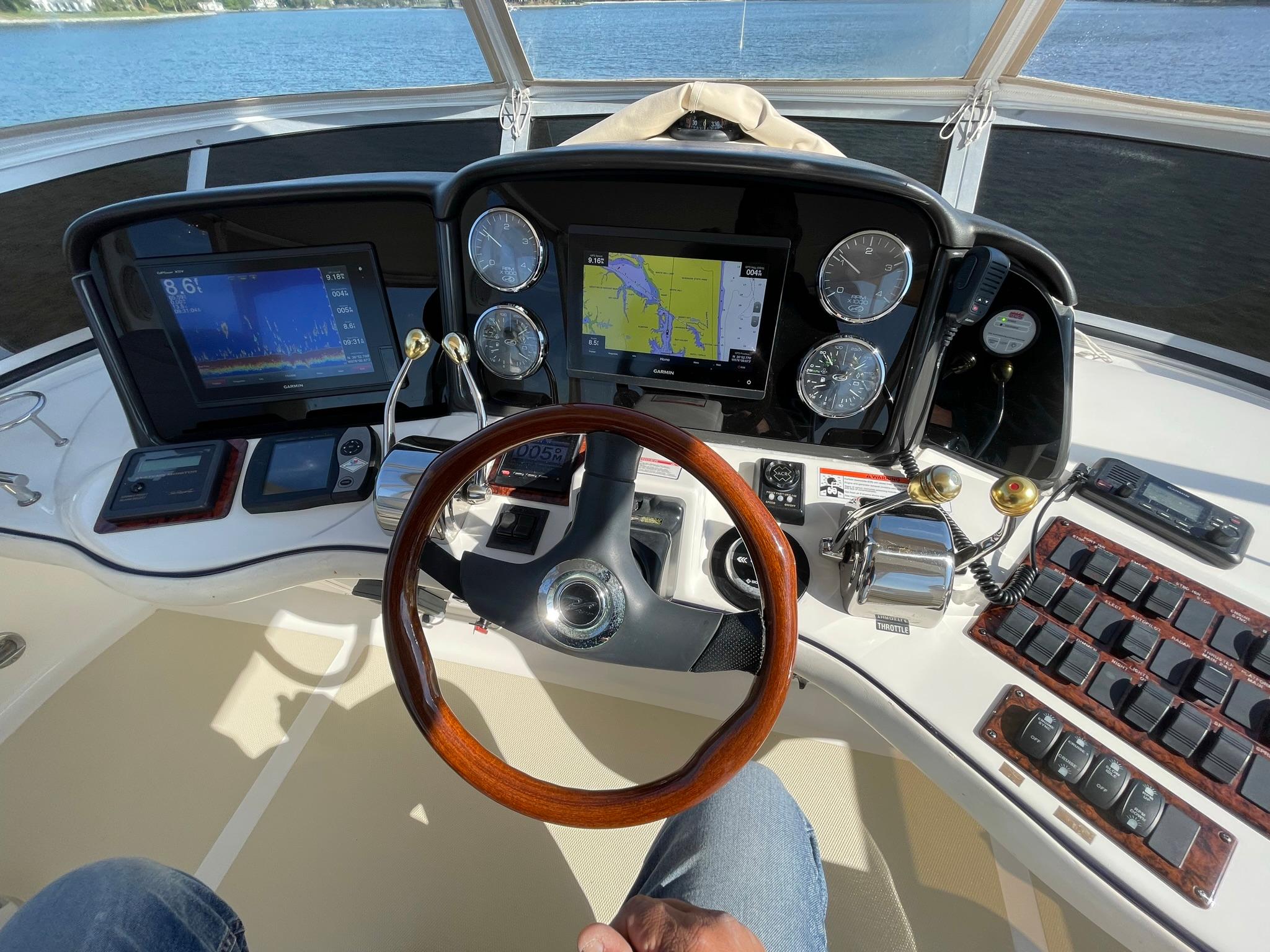 HELM OVERVIEW WITH UPDATED GARMIN 12" TOUCHSCREEN MFD'S
