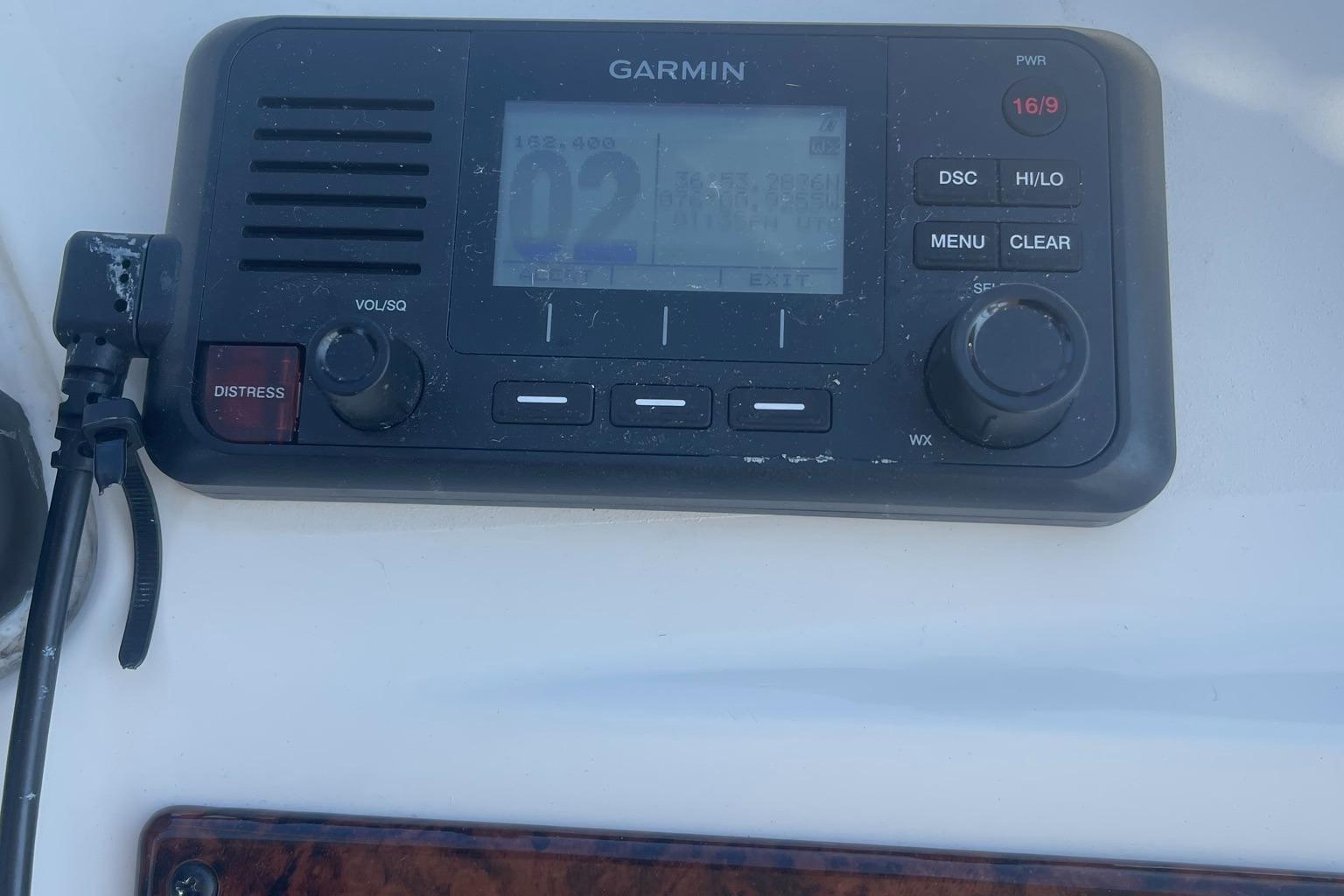 UPGRADED GARMIN VHF RADIO
