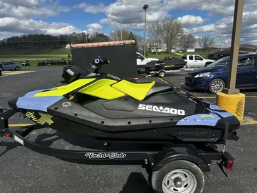 2024 Sea-Doo Waverunner Spark® Trixx™ For 1 Rotax® 900 ACE™ - 90 Ibr