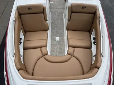 2024 Crownline E255