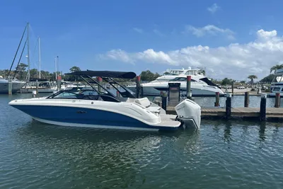 2024 Sea Ray SDX 250 Outboard