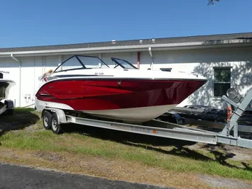 2024 Hurricane SunDeck 235 OB