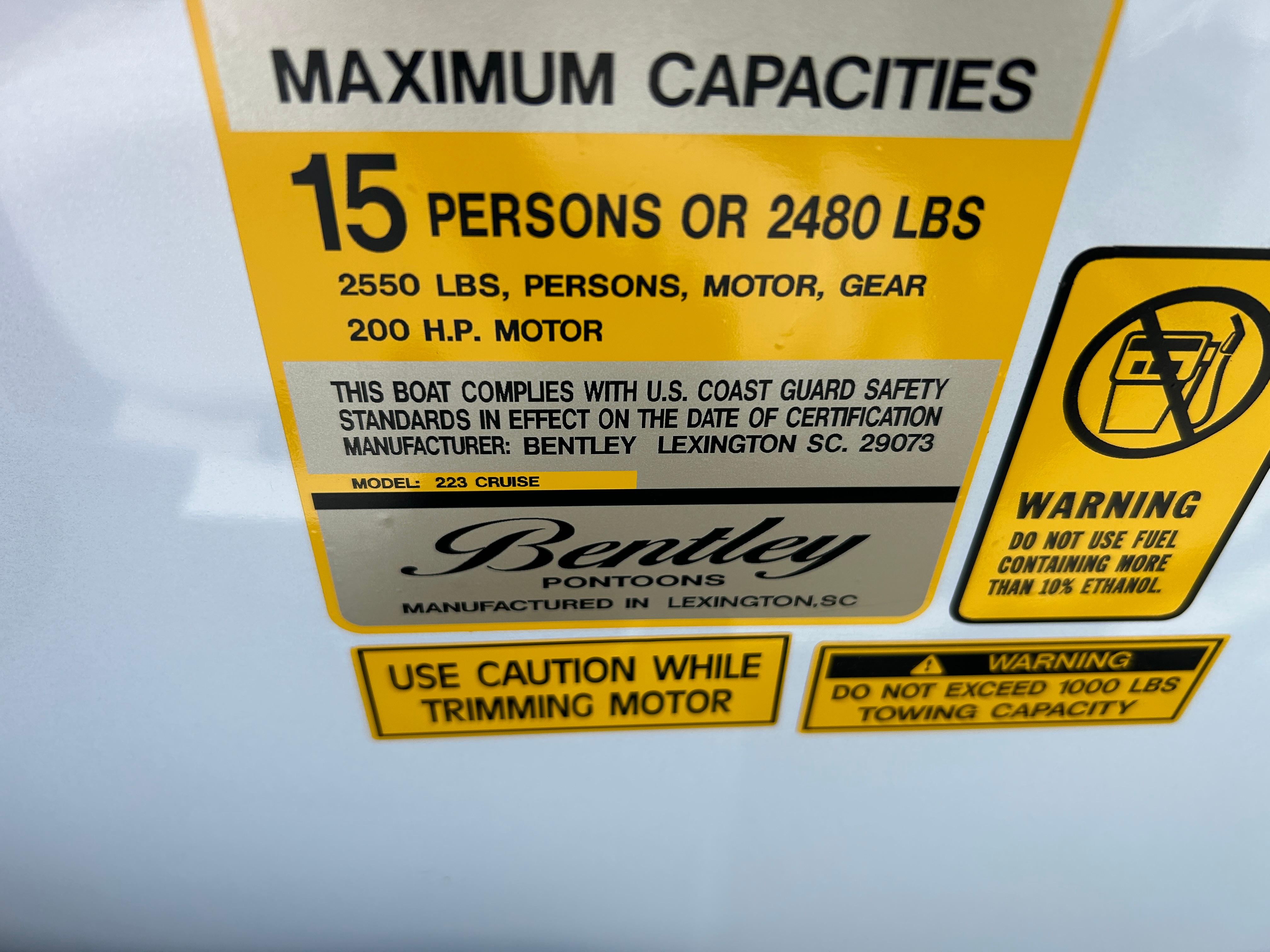 2024 Bentley Pontoons Legacy Cruise 223