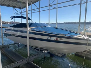 2004 Crownline Bowrider 266 BR