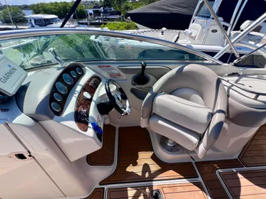 2004 Sea Ray 240 Sundeck 2021 MERC 383