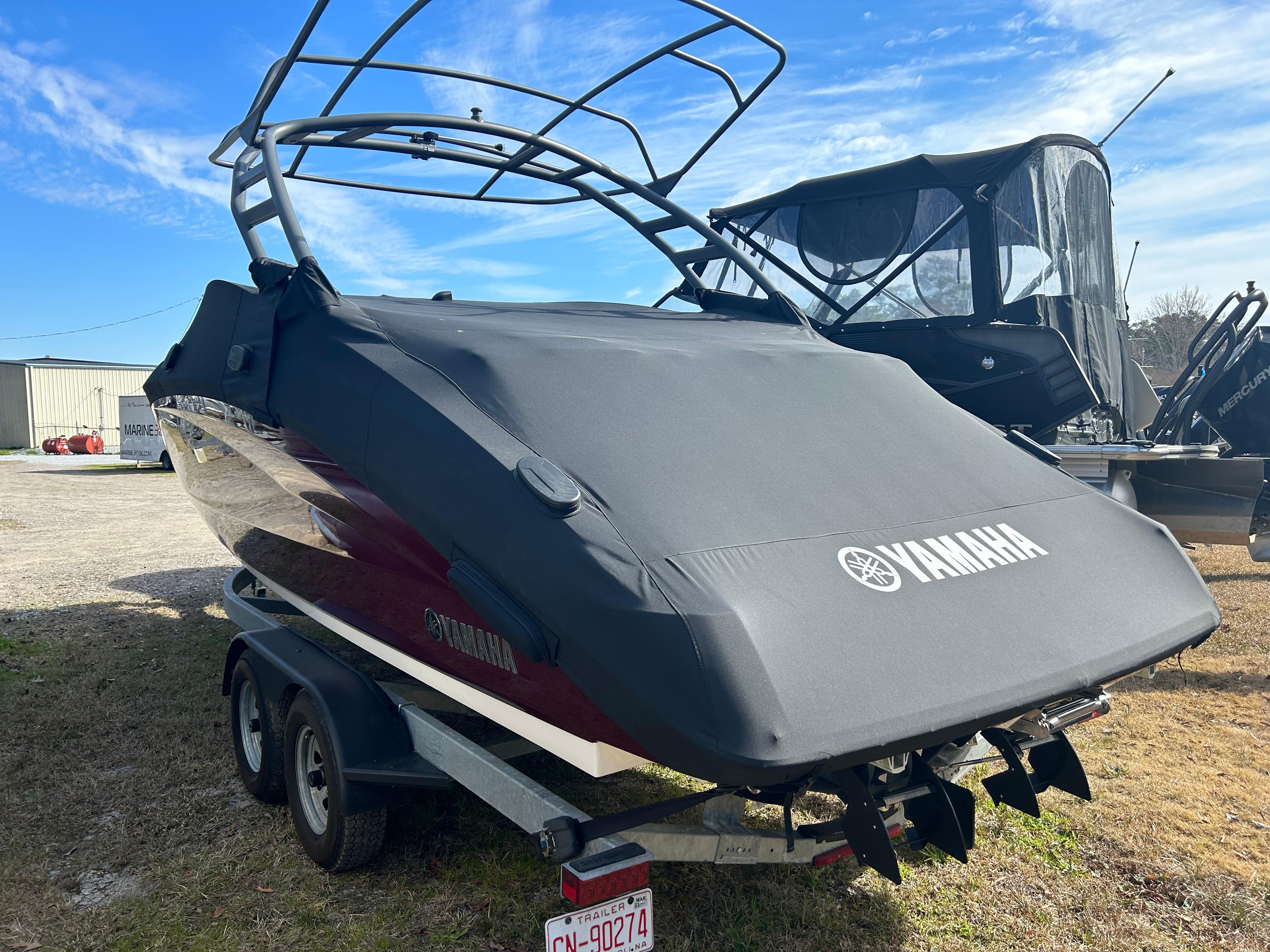 2022 Yamaha Boats 252 SE