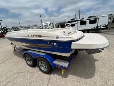 2003 Glastron Boats Glastron