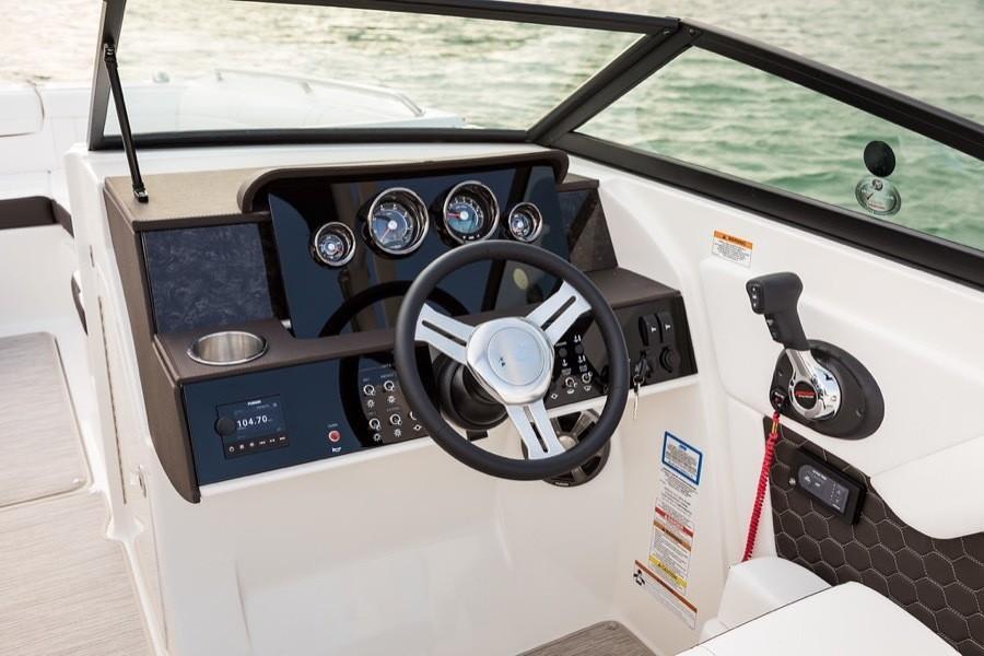2023-Sea-Ray-SDX-270-Outboard-MarineMax