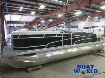 2024 Princecraft Vectra 23 RL SS Swingback Pontoon & Mercury 4-Stro