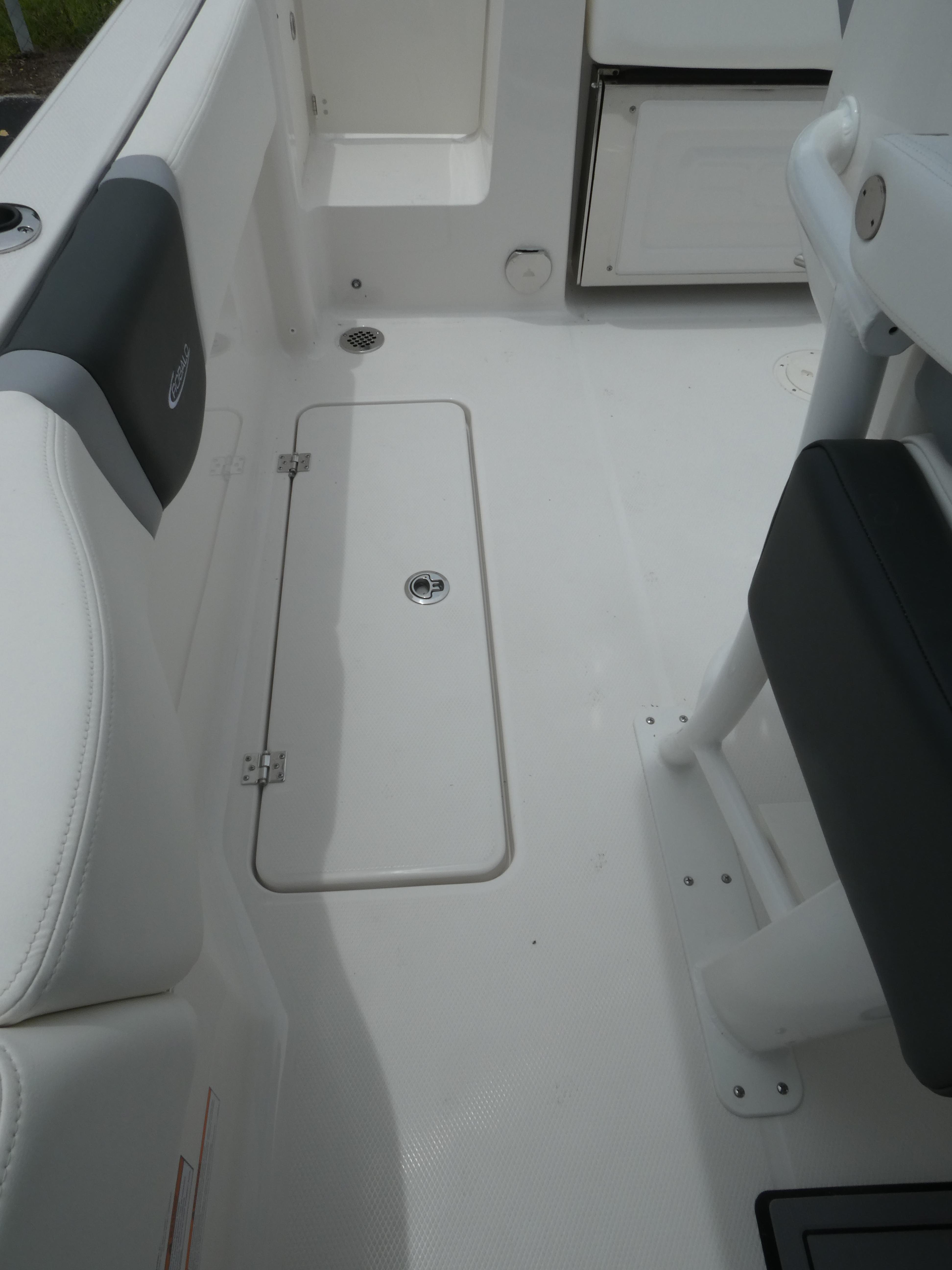 New 2023 Robalo R250, 32609 Gainesville - Boat Trader