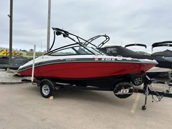 2013 Yamaha Boats 19FT AR192