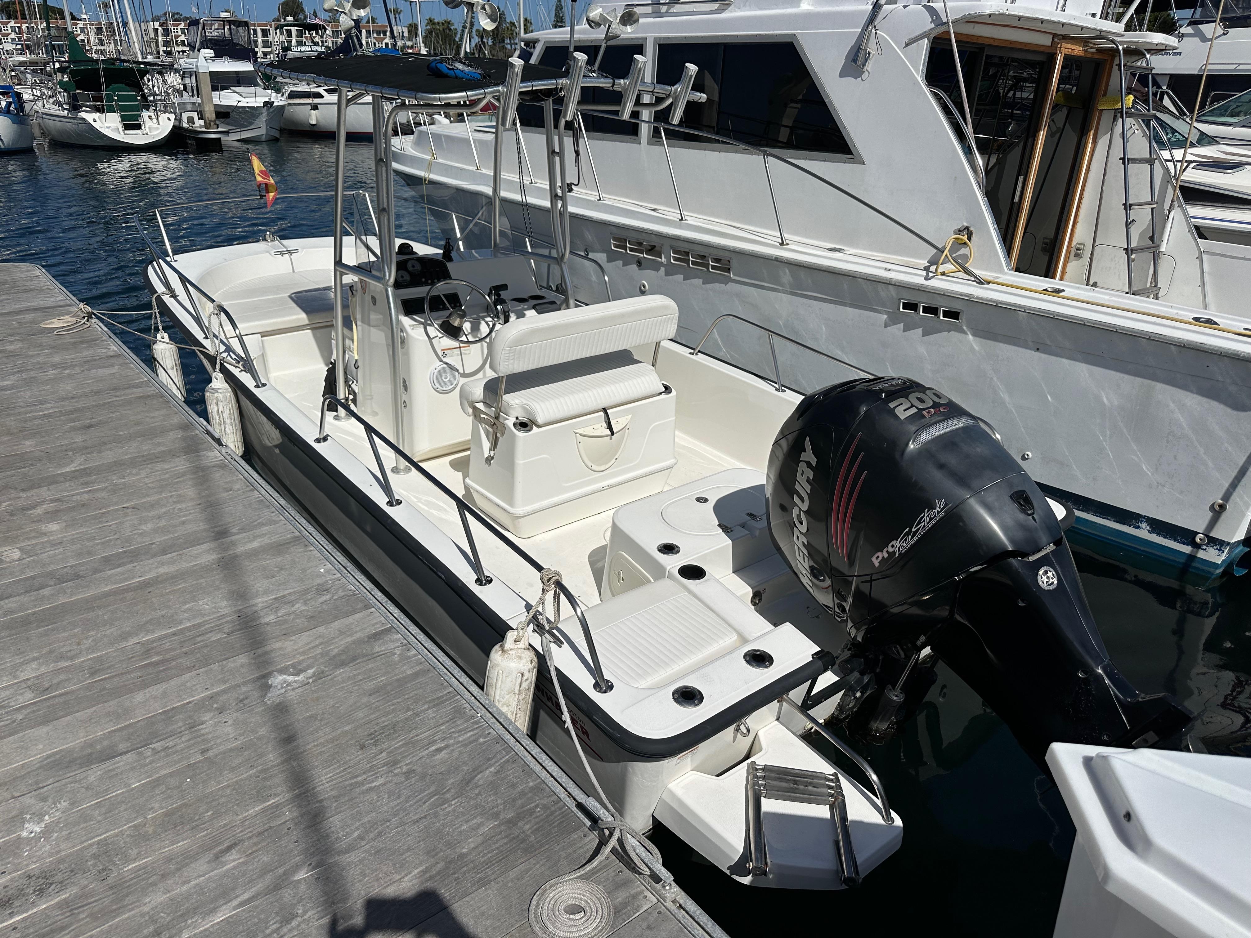 2018 Boston Whaler 210 Montauk