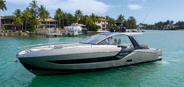47 Azimut 2009 Marussia Sunny Isles Beach, Florida Sold on 2021-08-25 by  Denison Yacht Sales