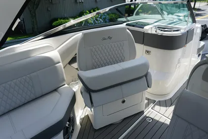 2024 Sea Ray 310 SLX Outboard