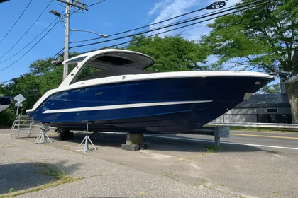 2024 Sea Ray 310 SLX Outboard