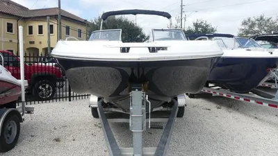 2024 Hurricane SunDeck 217 OB