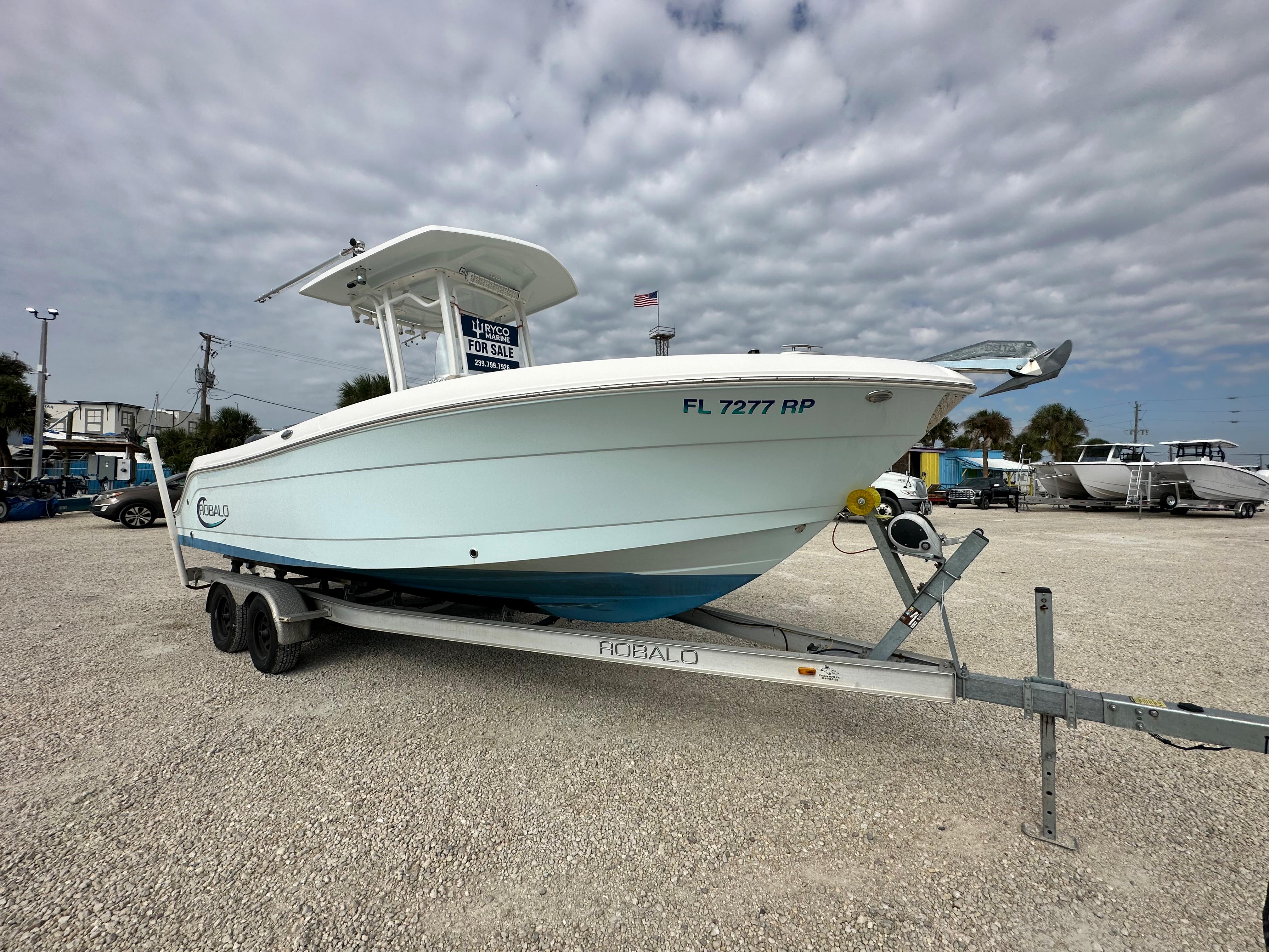 Used Robalo 2420 Center Console boats for sale - Singapore