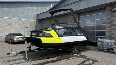 2023 Sea-Doo SWITCH SPORT 18' 230HP - NEON YELLOW