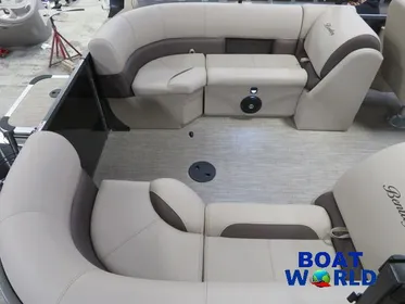 2024 Bentley Pontoons Legacy 220 Navigator Quad Lounge Pontoon & Honda 4