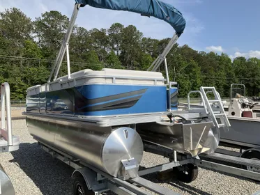 2024 Tahoe Pontoon Boats STX Cruise - 19 FT