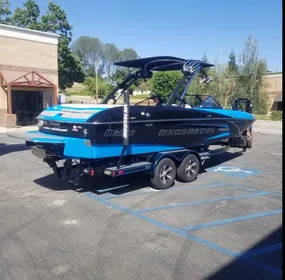 2014 Malibu Wakesetter 22 MXZ