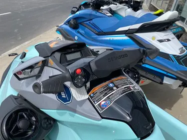 2024 Sea-Doo Waverunner Wake™ 170 BRP Premium Audio, Idf, Ibr