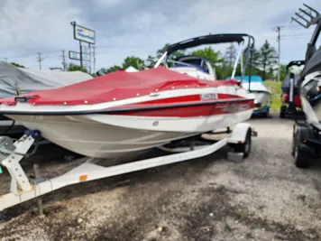 2011 Bayliner 197