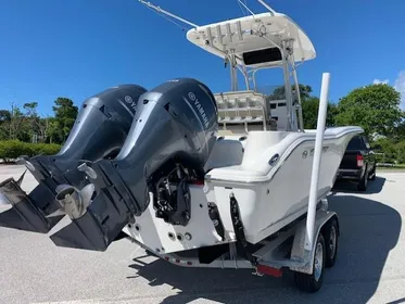 2023 Key West 244 Center Console