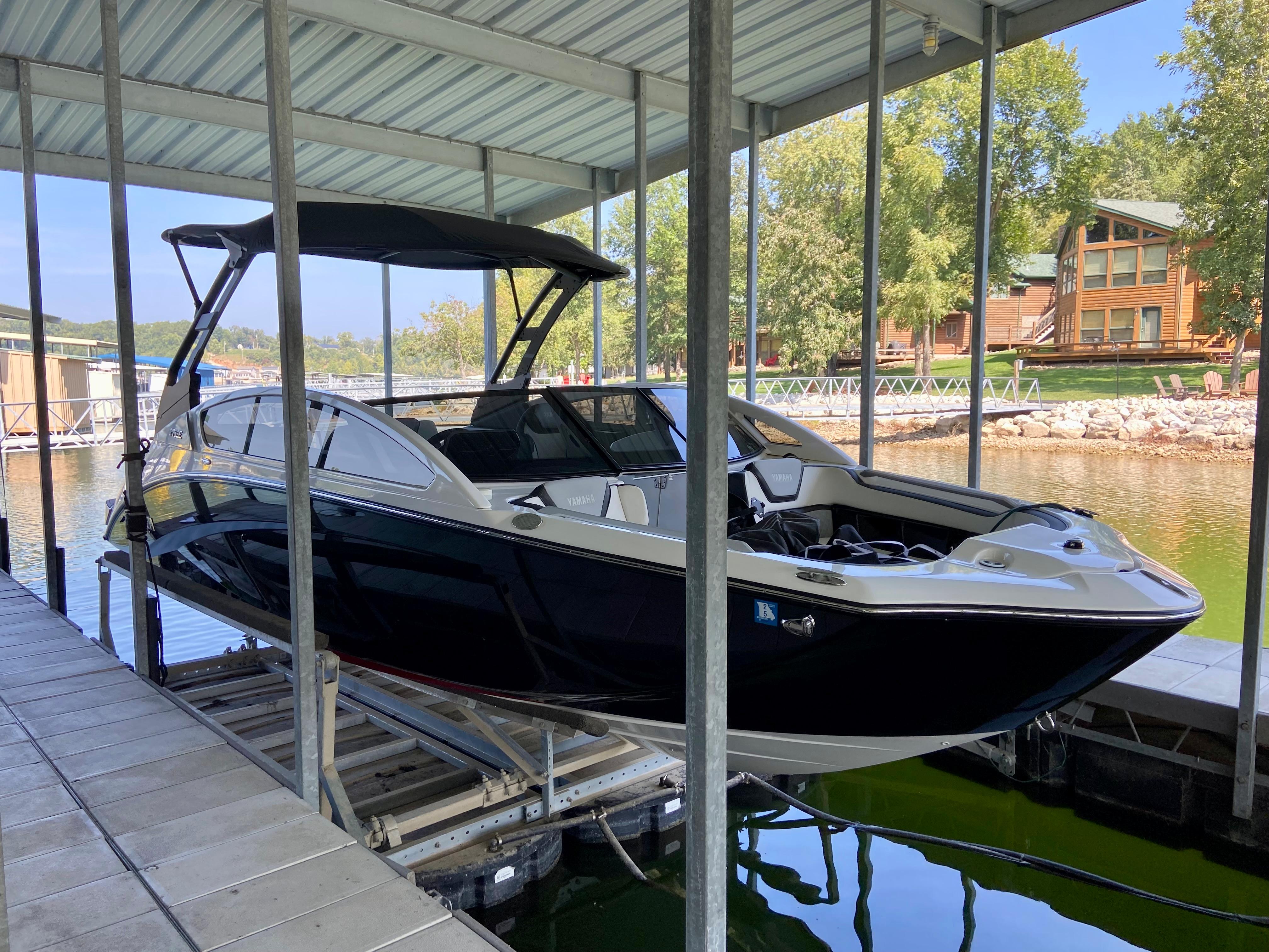 2019 Yamaha Boats 275 SE