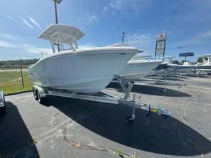 2024 Robalo R230