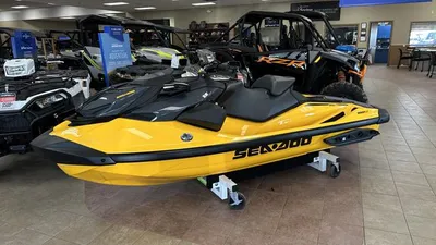 2022 Sea-Doo Waverunner RXP-X 300 W/SOUND - MILLENIUM YELLOW