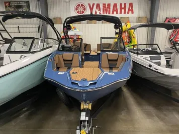 2024 Yamaha Boats 222XE