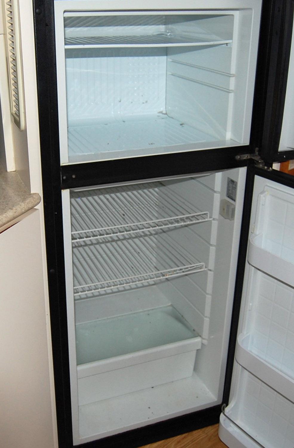 dometic 2401 refrigerator