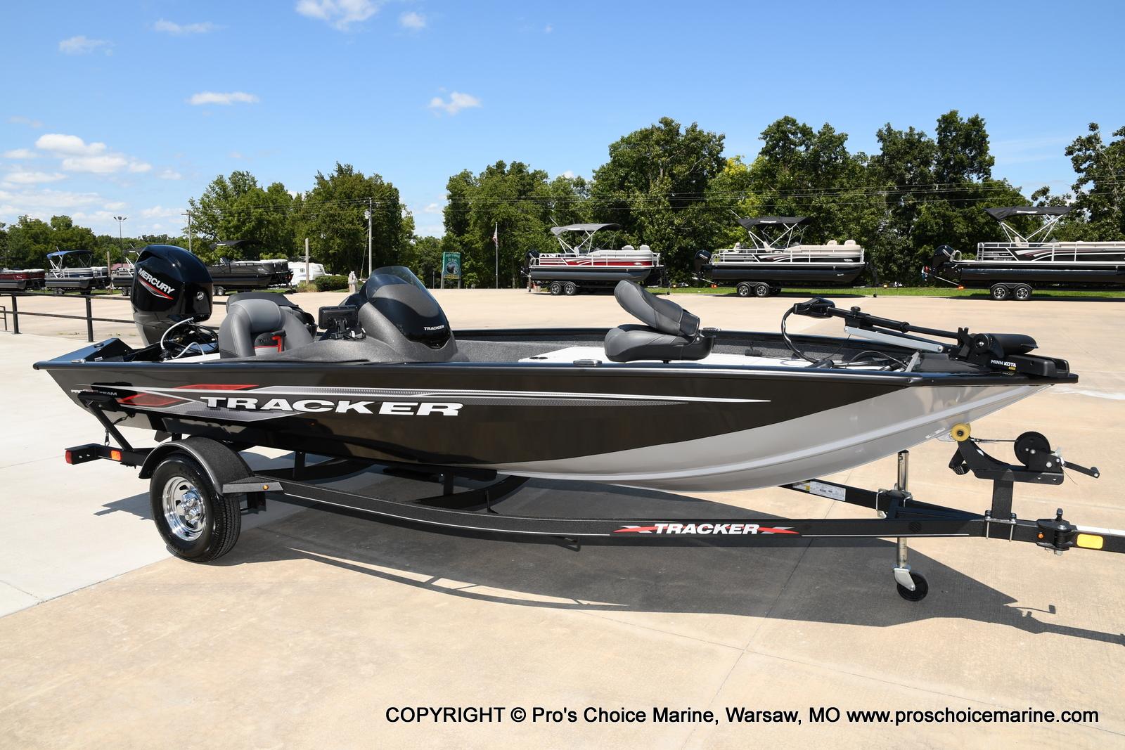 New 2024 Tracker PRO TEAM 175 TXW WOVEN FLOORING, 65355 Warsaw - Boat ...