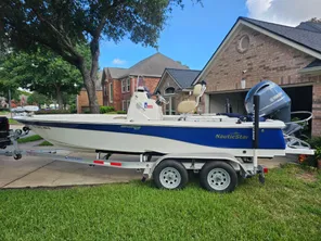 2020 NauticStar 215 XTS Shallow Bay