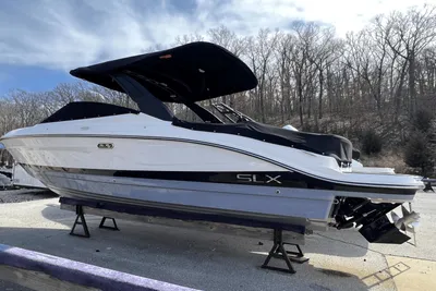 2024 Sea Ray SLX 280