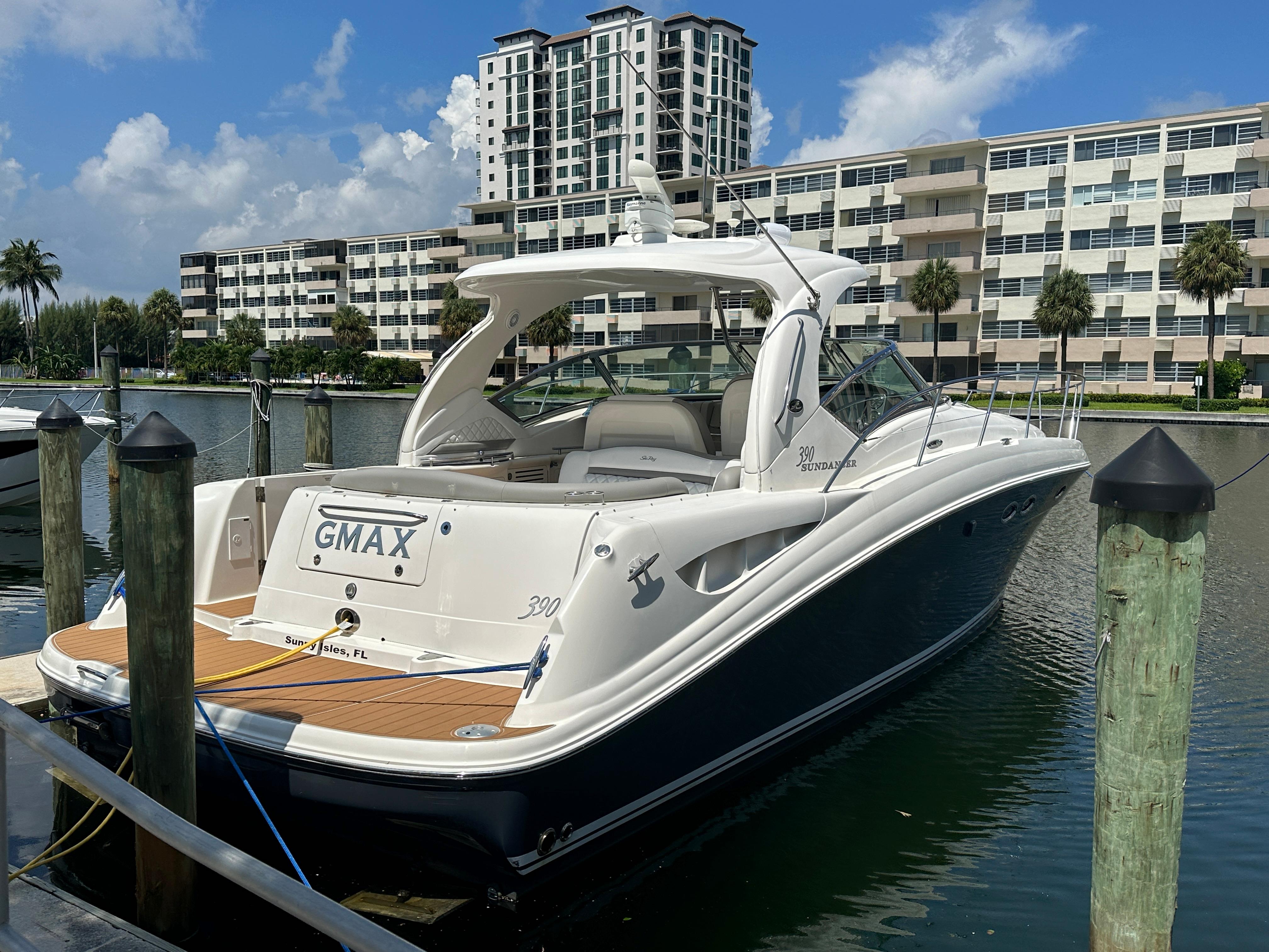 2004 Sea Ray 390 Sundancer