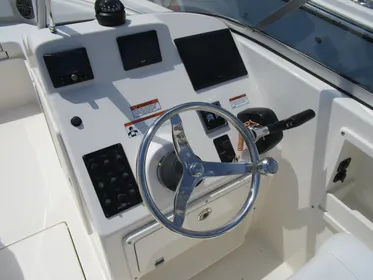 2023 Cobia 220 DC