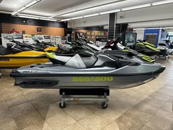 2024 Sea-Doo Waverunner RXT®-X® 325 Ice Metal/Mantagreen