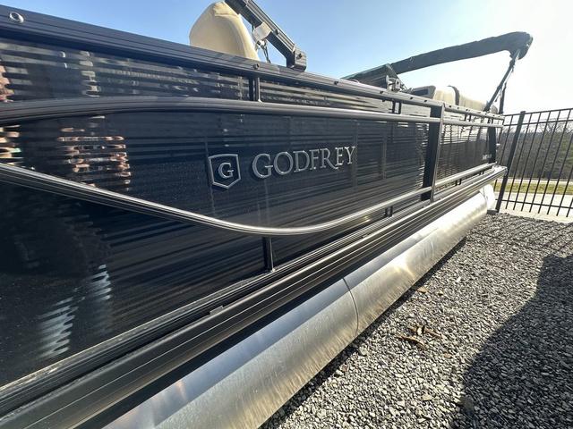 2024 Godfrey Pontoons Sweetwater 2286 SFL GTP 27 In. Center Tube Package