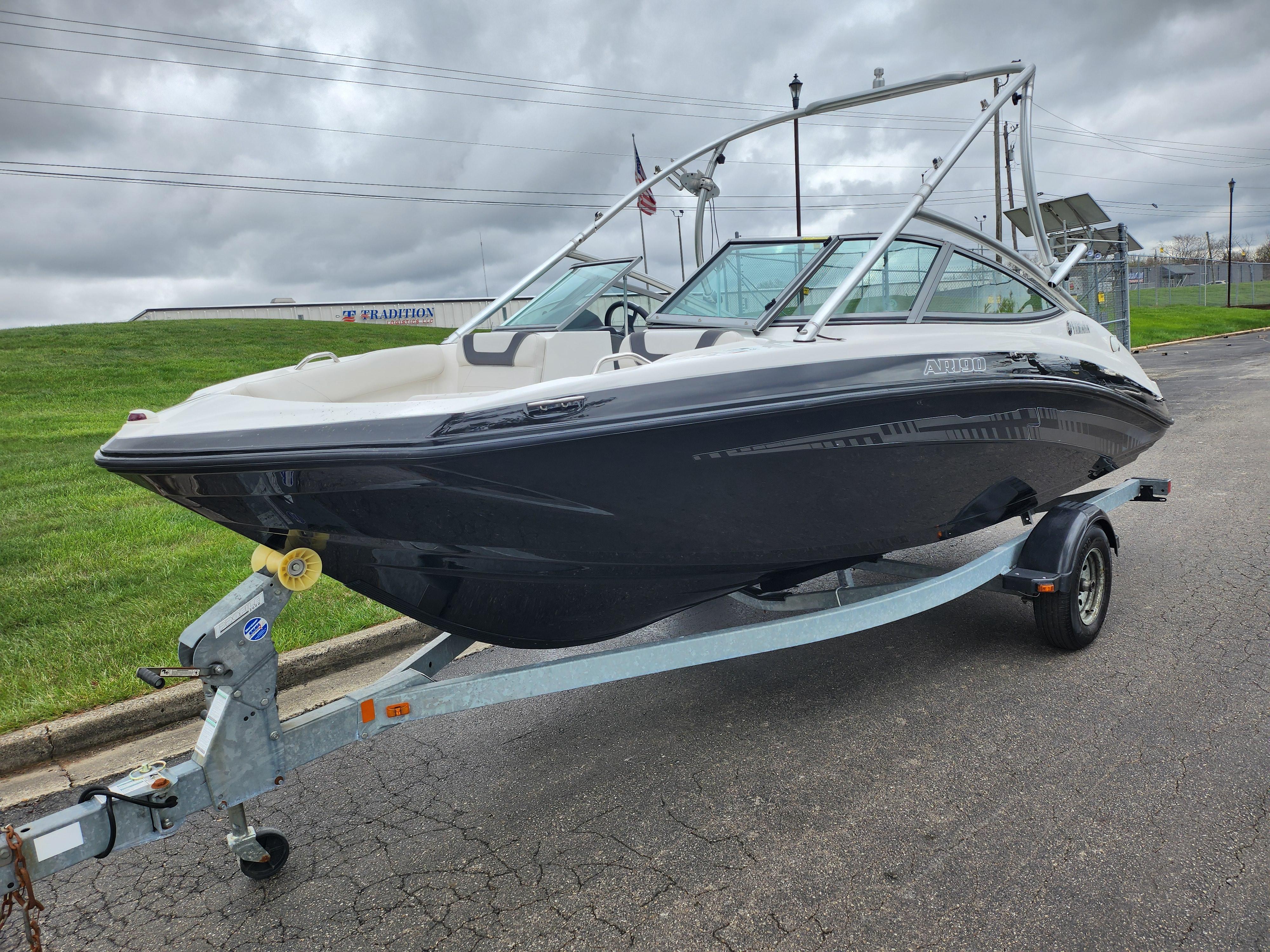 2014 Yamaha Boats AR190