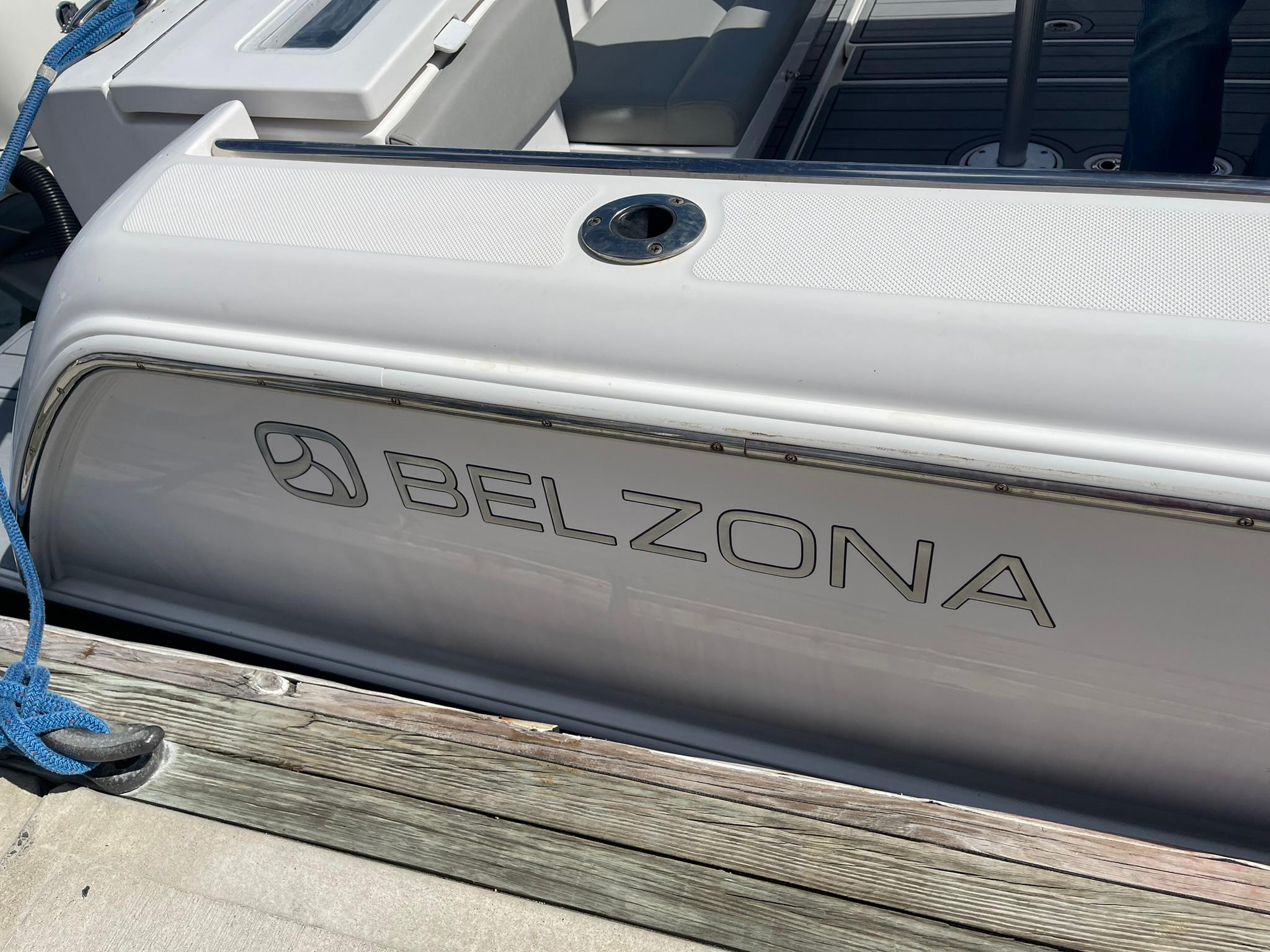 2018 Belzona 325 Center Console