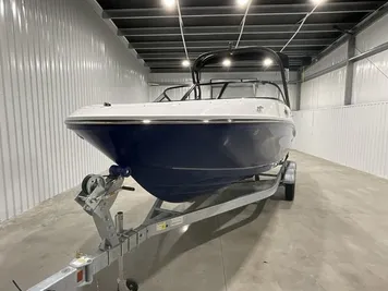 2024 Bayliner VR6 Bowrider